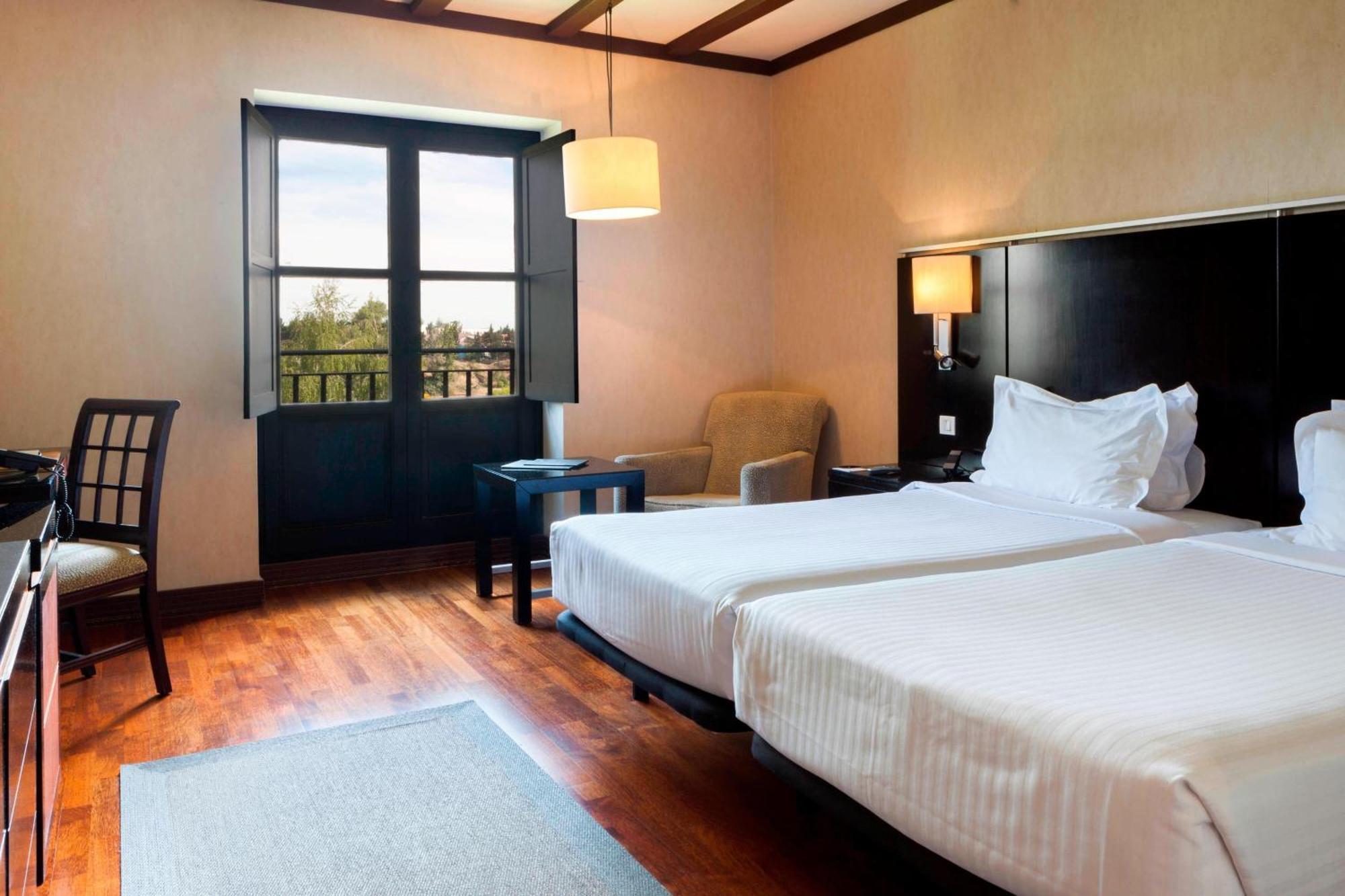 Ac Hotel Palacio De Santa Ana By Marriott Валадоид Екстериор снимка Deluxe Room