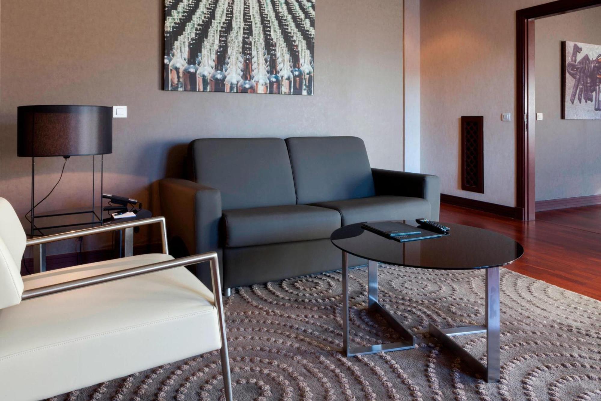 Ac Hotel Palacio De Santa Ana By Marriott Валадоид Екстериор снимка