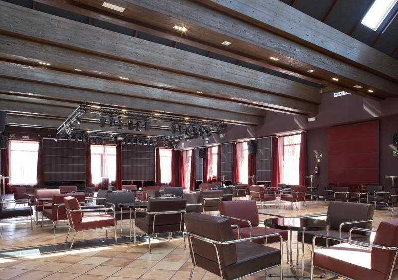 Ac Hotel Palacio De Santa Ana By Marriott Валадоид Интериор снимка The interior of the main conference hall