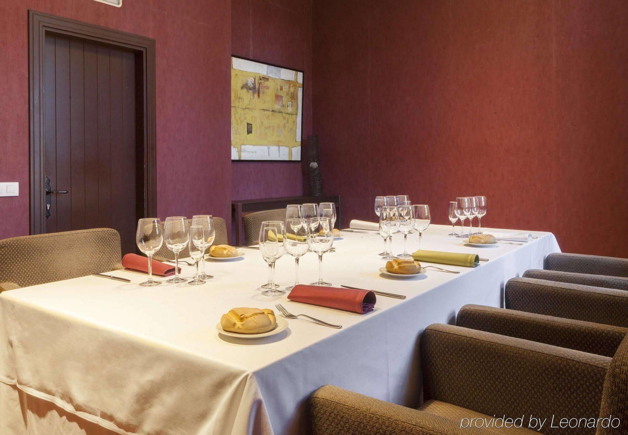 Ac Hotel Palacio De Santa Ana By Marriott Валадоид Екстериор снимка Tasting room